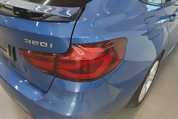 BMW 3 Series GT 2021 #8 BMW 3 Series GT 2021 car image #8