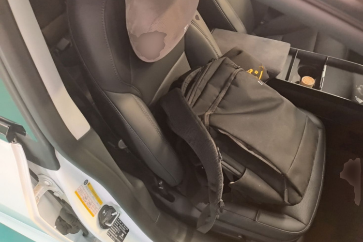 Tesla Model 3 2026 imagen de coche #24