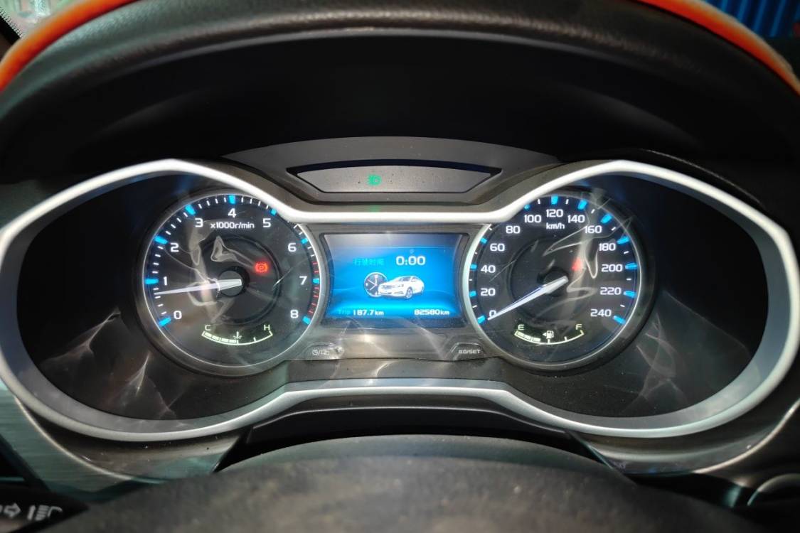 GEELY Emgrand 2017 #26 GEELY Emgrand 2017 car image #26