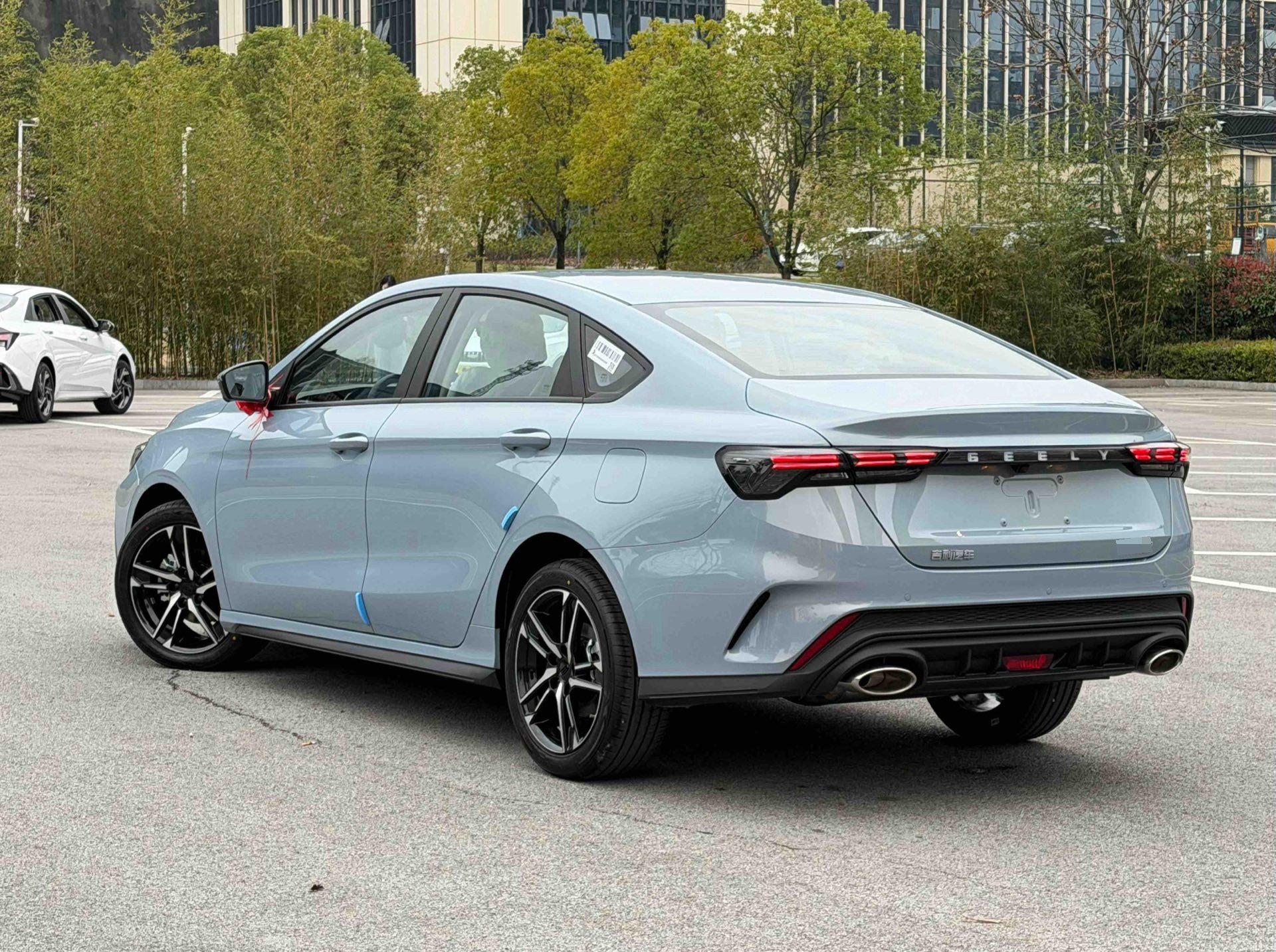 GEELY Binray 2026 image de voiture #7