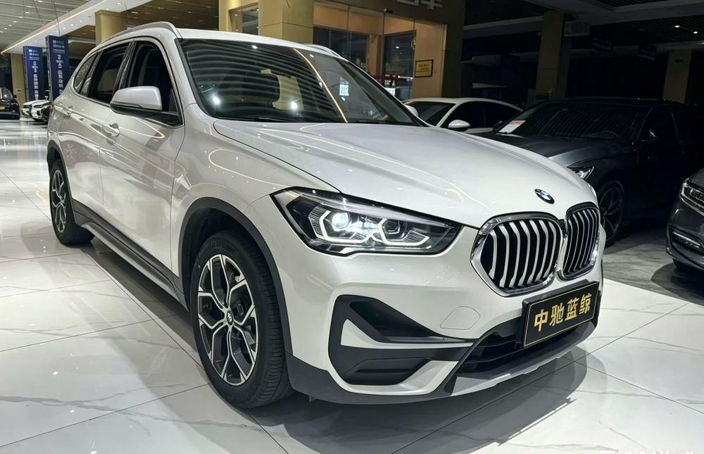 BMW X1 2022 car image #3