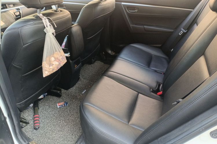 Toyota Corolla 2018 car image #10