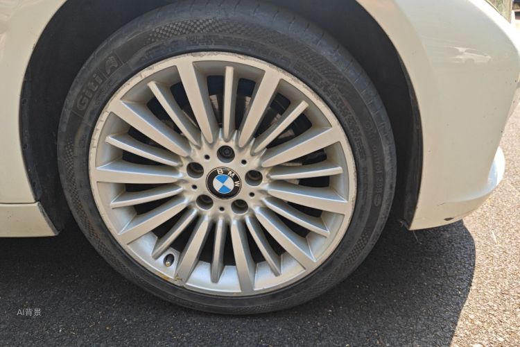 BMW 3 Series 2018 #9 BMW 3 Series 2018 car image #9