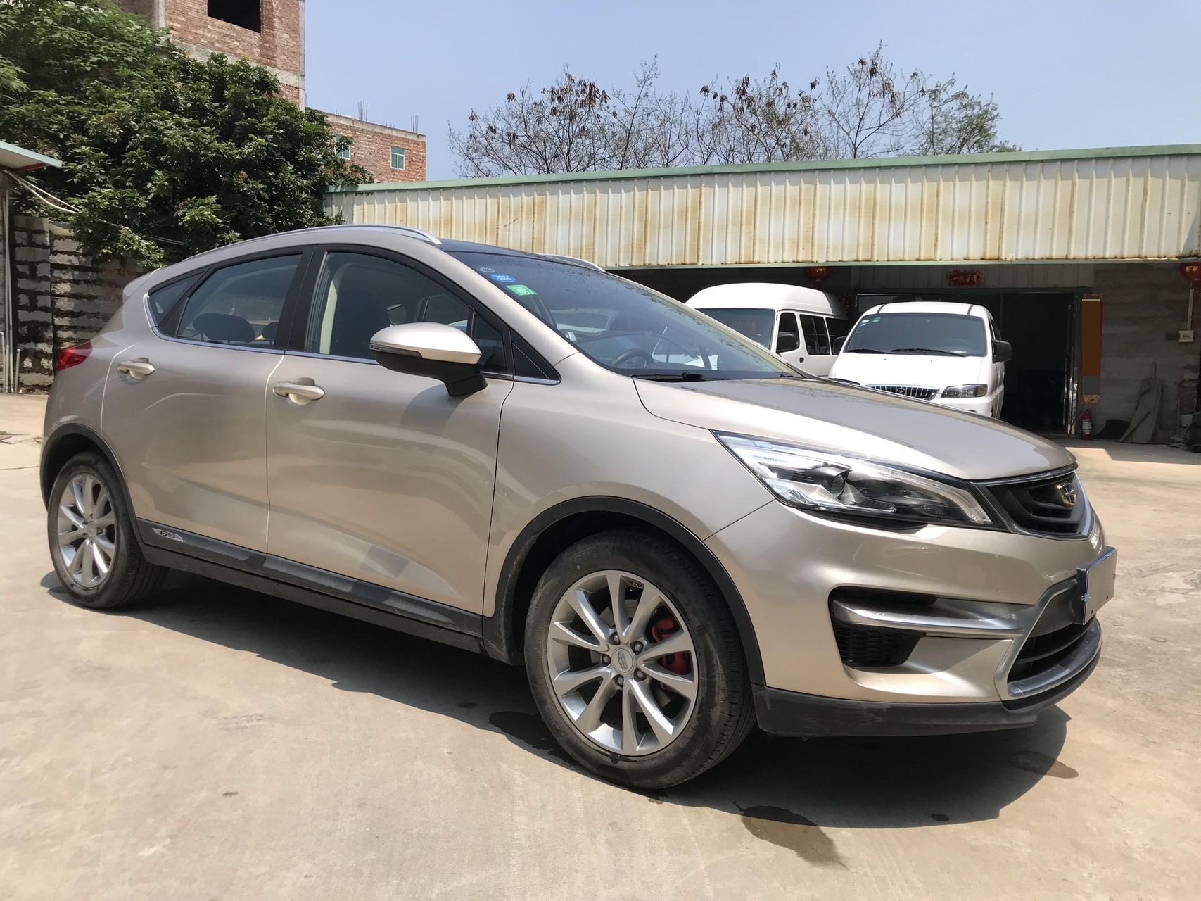 GEELY Emgrand GS 2017 car image #3