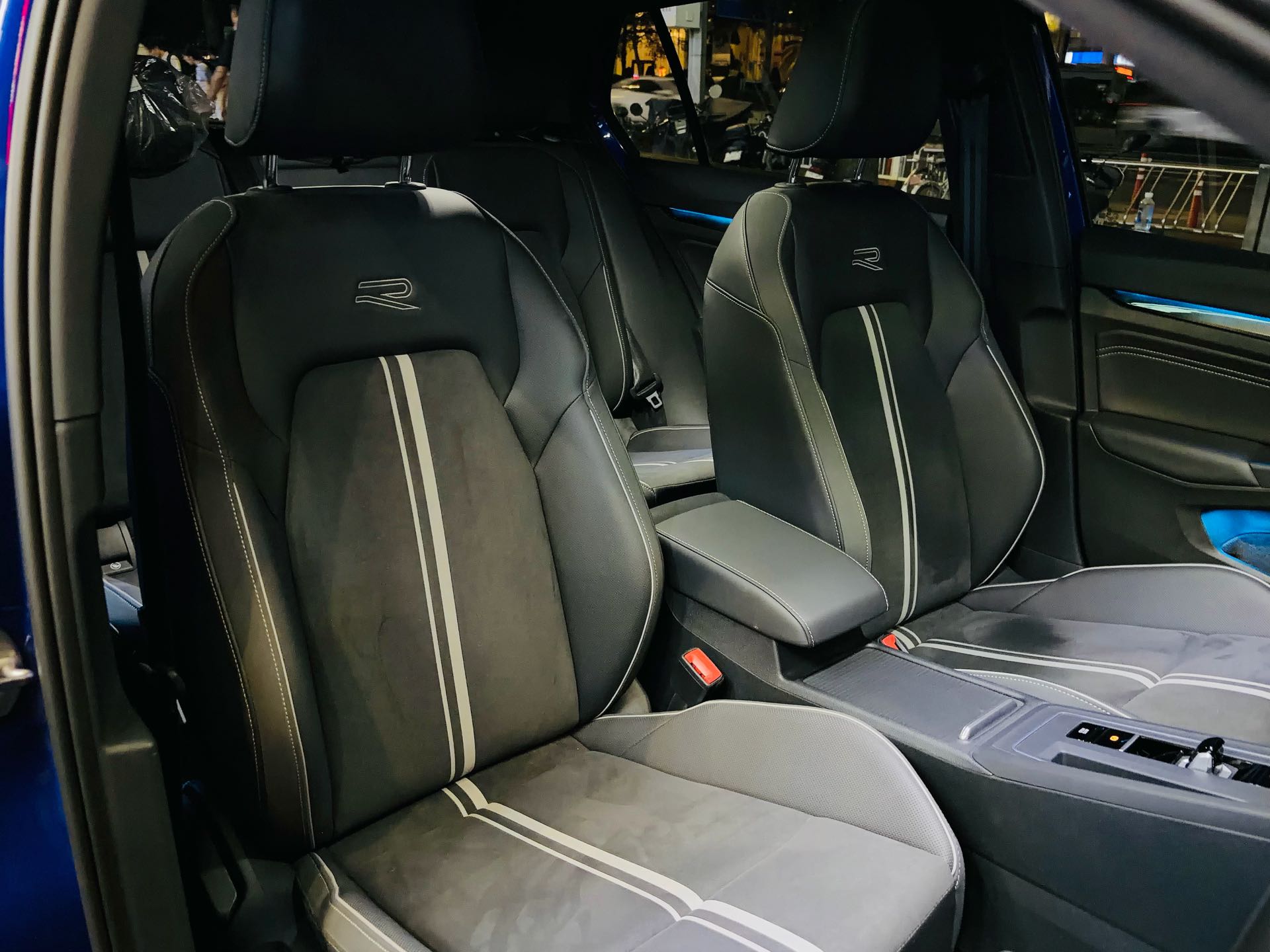 2021 immagine di auto #12