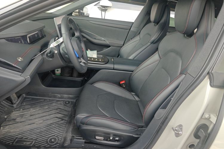 MI SU7 2024 car image #15