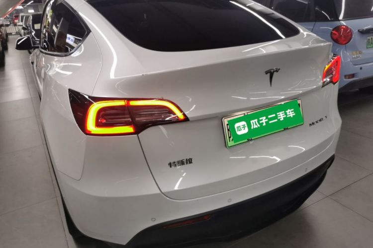 Tesla Model Y 2022 #6 Tesla Model Y 2022 car image #6