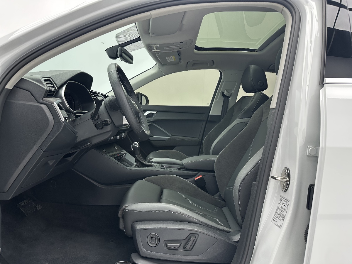 Audi Q3 Sportback 2023 car image #5