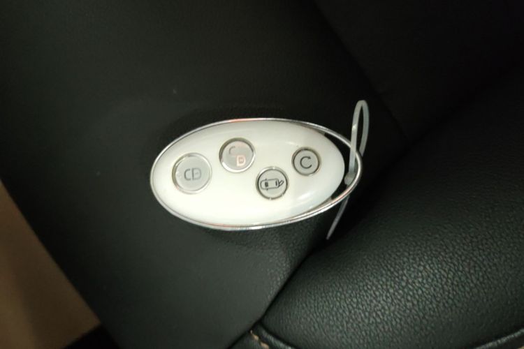 BYD Yuan 2018 car image #9