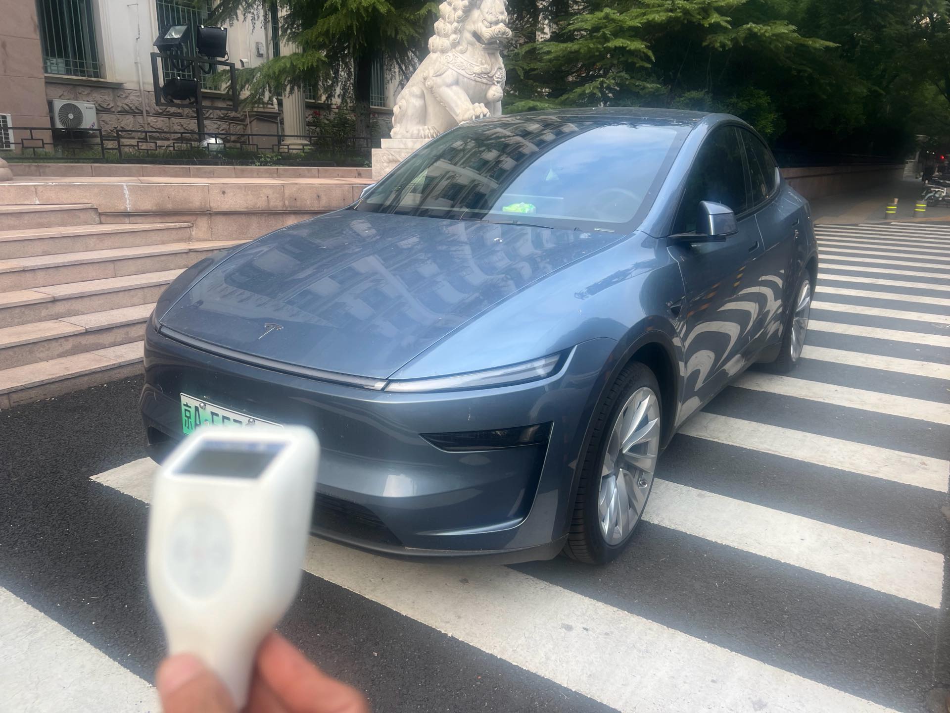 Tesla Model Y 2025 Tesla Model Y 2025 car image