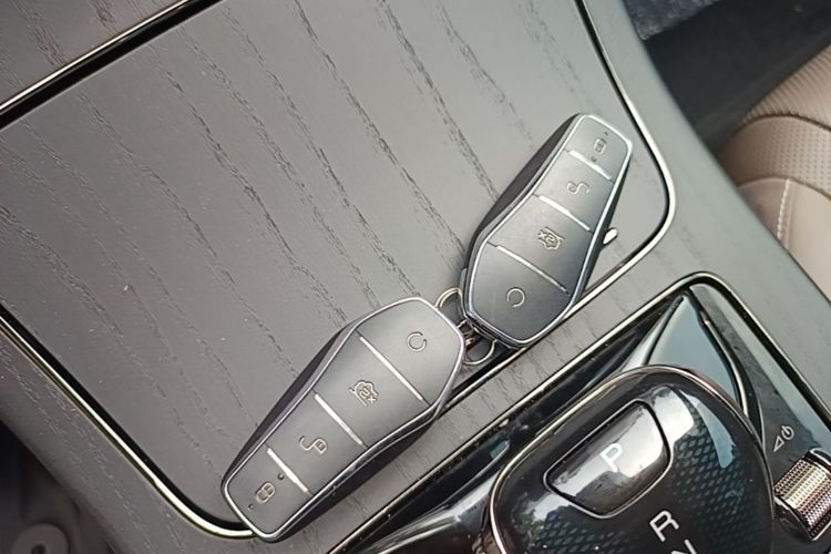 BYD Han 2023 #9 BYD Han 2023 car image #9