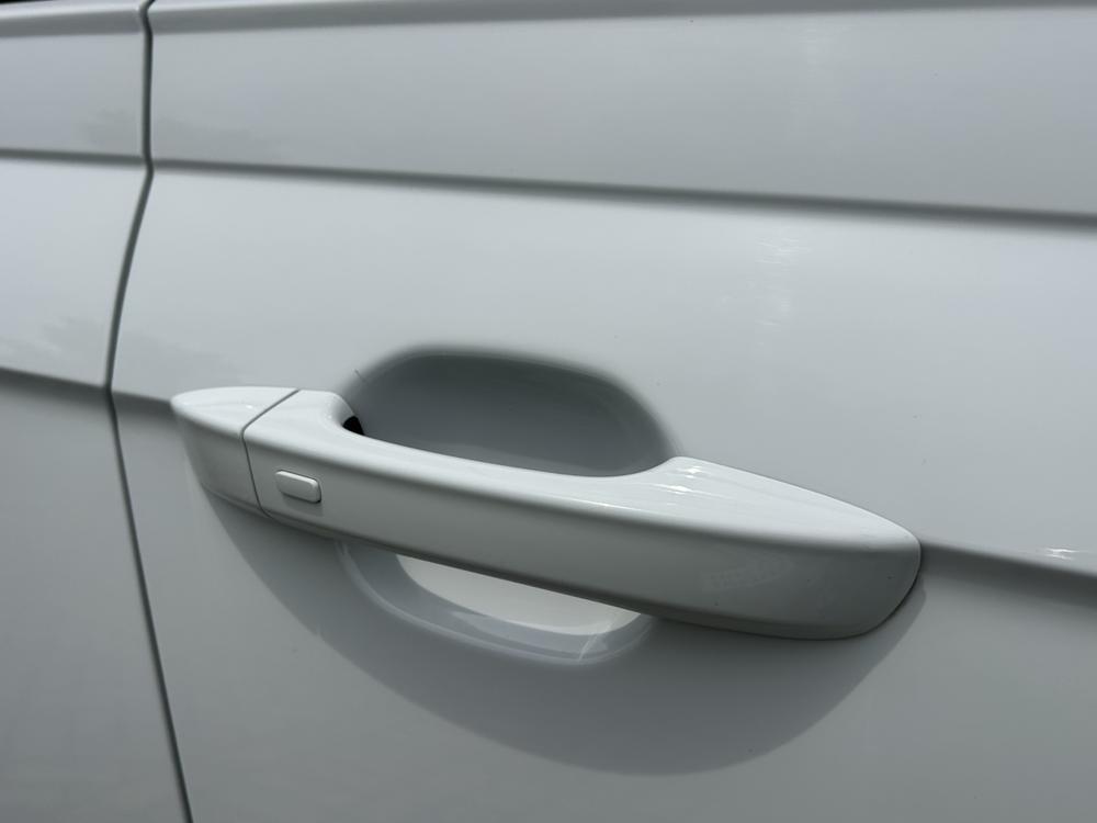 Volkswagen Polo 2023 car image #13