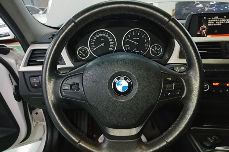 BMW 3 Series 2015 #11 BMW 3 Series 2015 imagen de coche #11