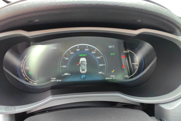 GEELY Emgrand GSe 2018 #13 GEELY Emgrand GSe 2018 immagine di auto #13