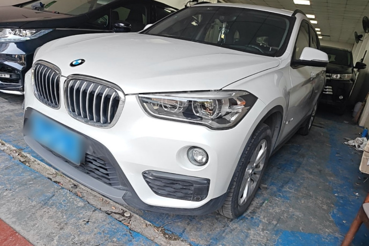 BMW X1 2017 صورة سيارة #2