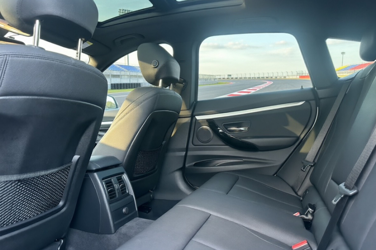 BMW 3 Series GT 2019 #16 BMW 3 Series GT 2019 imagen de coche #16