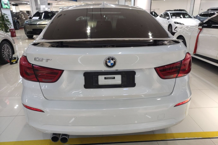BMW 3 Series GT 2019 #4 BMW 3 Series GT 2019 car image #4