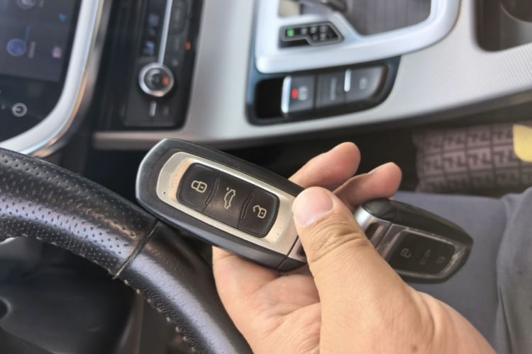 GEELY Emgrand GL 2018 car image #9