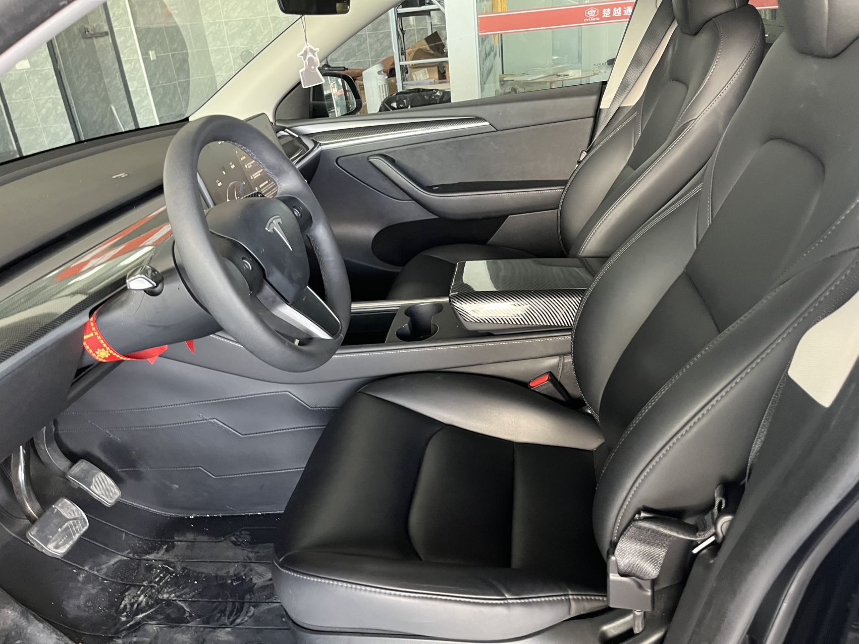 Tesla Model Y 2024 car image #4