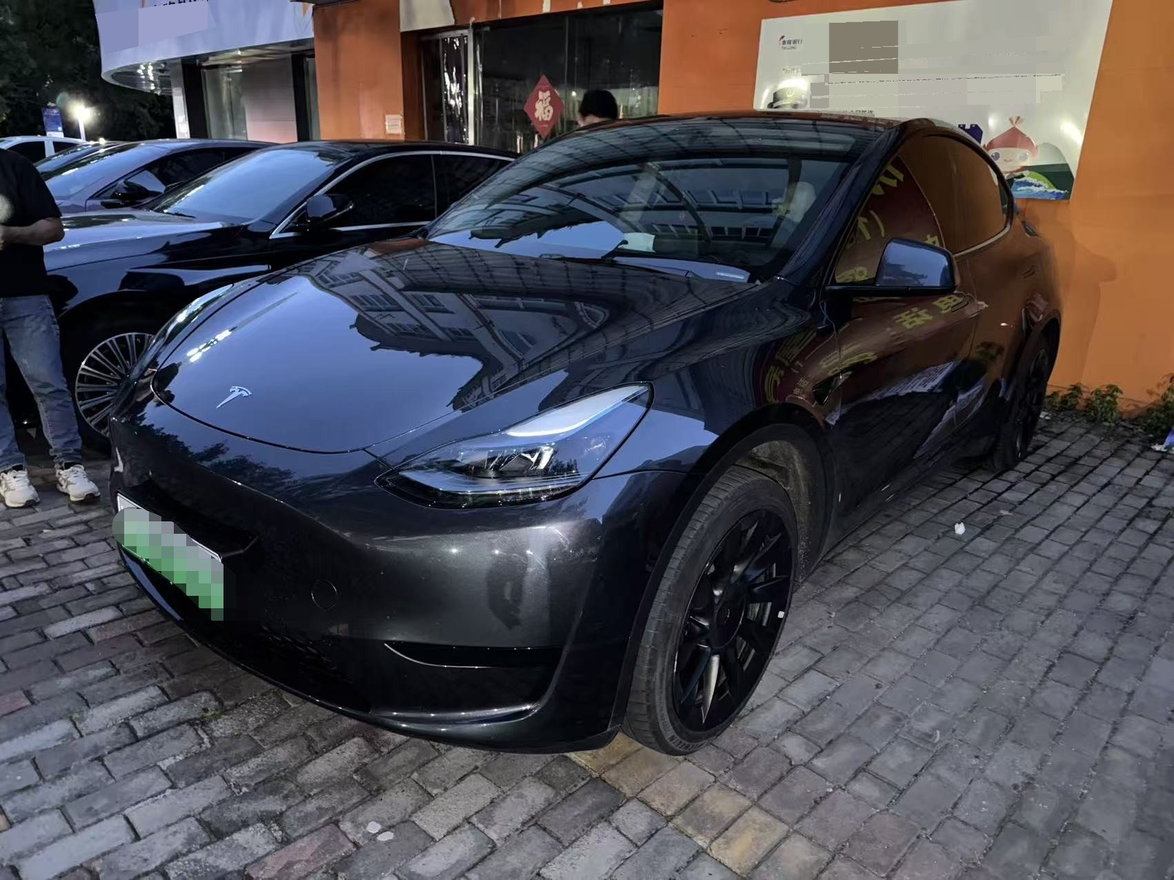 Tesla Model Y 2024 Tesla Model Y 2024 car image