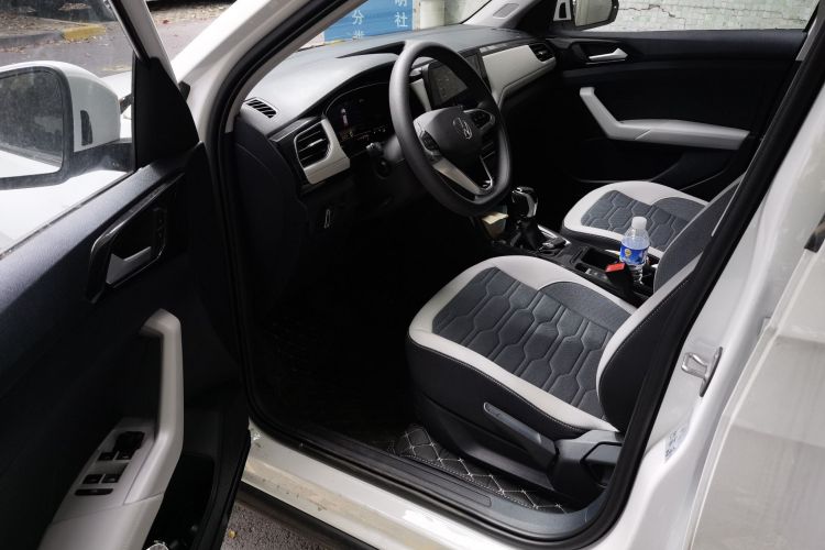 Volkswagen Tharu 2025 изображение автомобиля #9