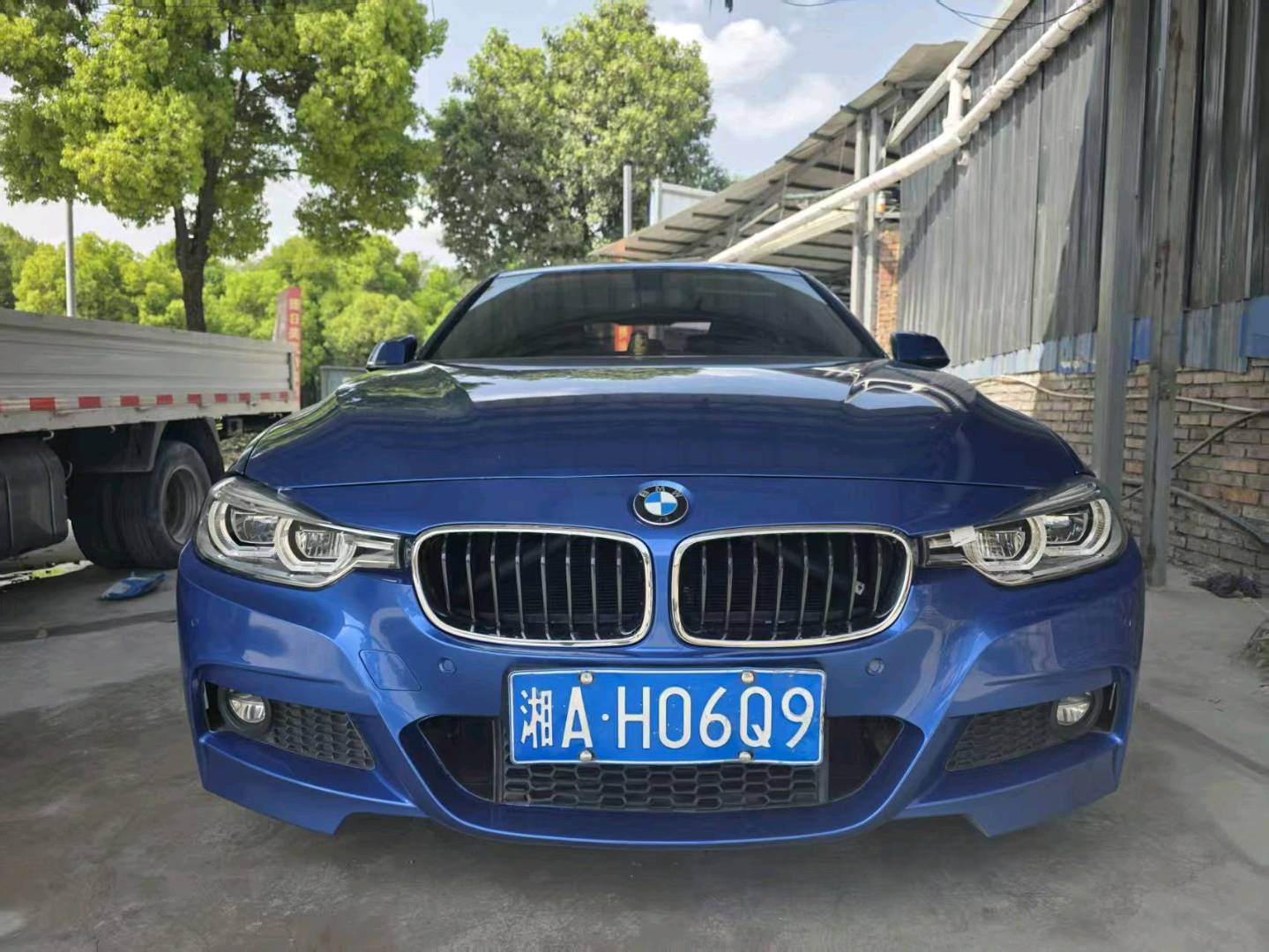 BMW 3 Series 2018 #4 BMW 3 Series 2018 car image #4