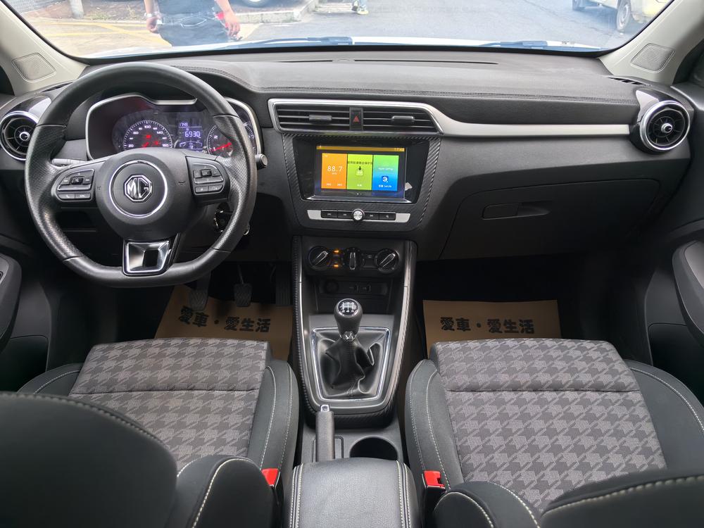 MG ZS 2018 car image #13