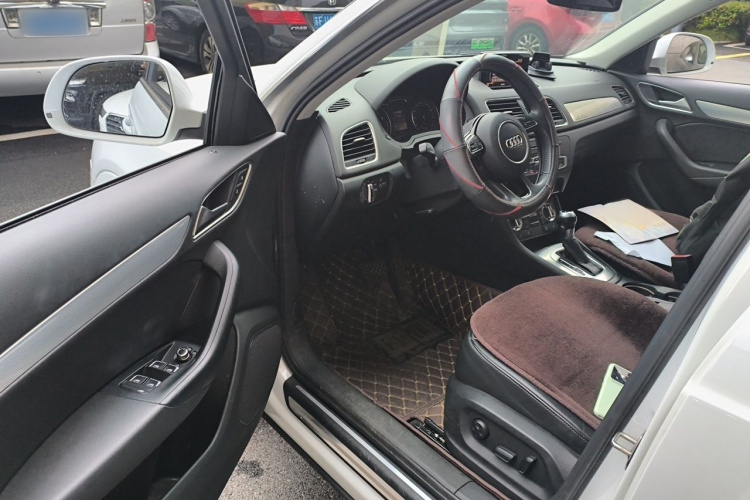 Audi Q3 2015 #13 Audi Q3 2015 car image #13