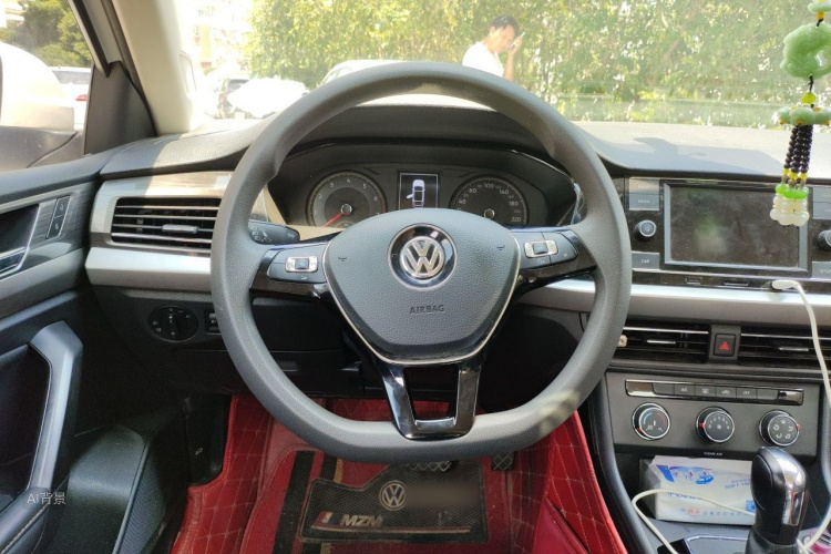 Volkswagen Lavida 2020 car image #12