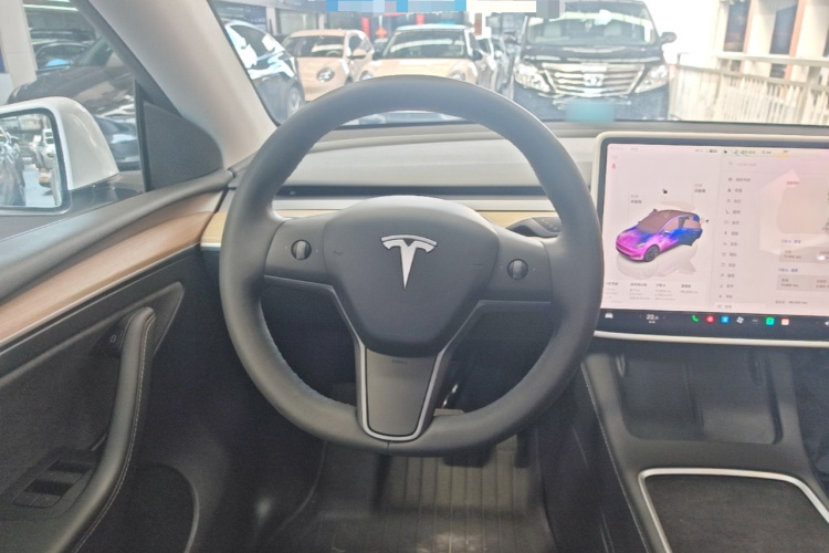 Tesla Model Y 2023 #11 Tesla Model Y 2023 immagine di auto #11