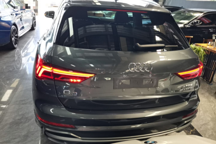 Audi Q3 2019 #6 Audi Q3 2019 car image #6