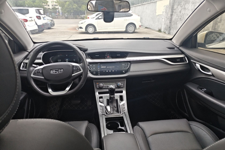 GEELY Emgrand 2020 car image #10