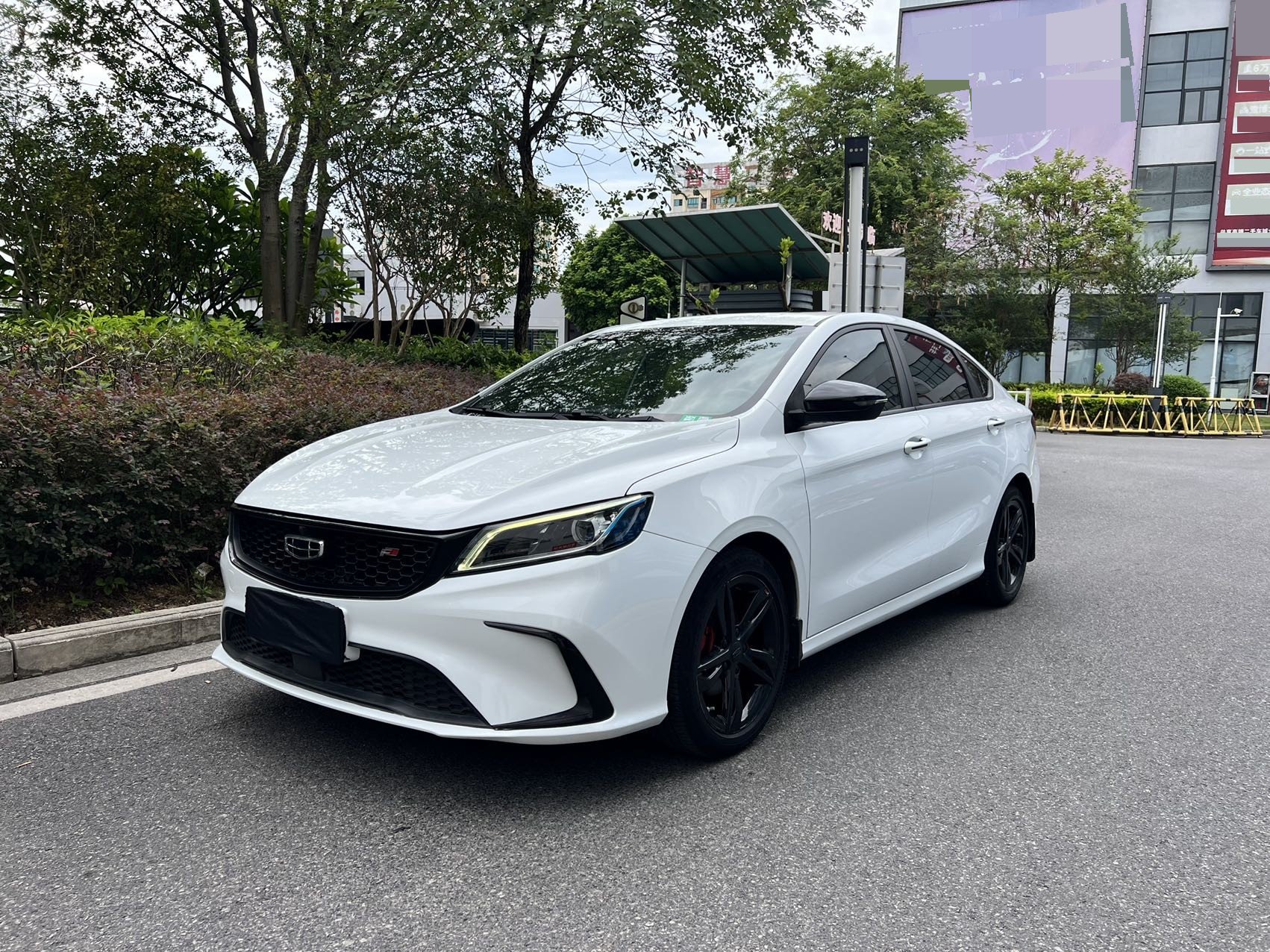 GEELY Binray 2021 GEELY Binray 2021 immagine di auto