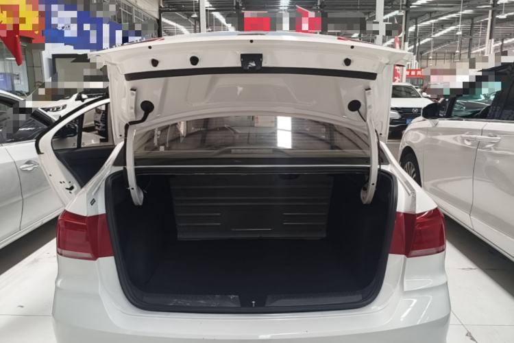 Volkswagen Santana 2021 car image #19