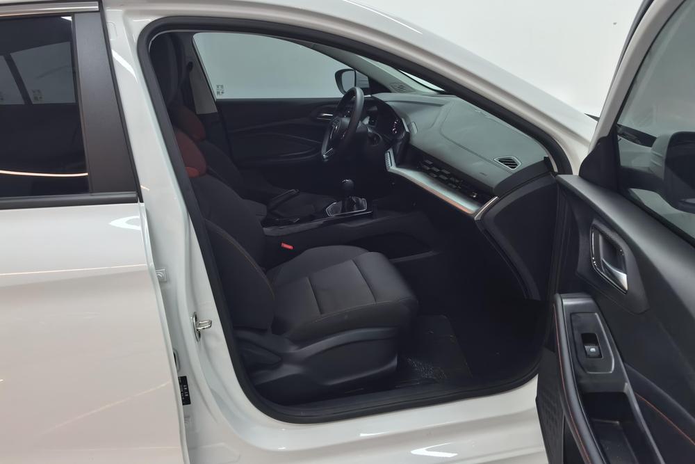 2025 car image #10