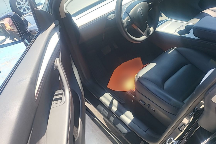 Tesla Model Y 2024 #15 Tesla Model Y 2024 immagine di auto #15