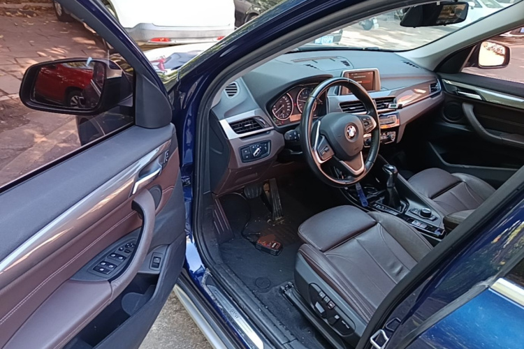 BMW X1 2018 car image #16