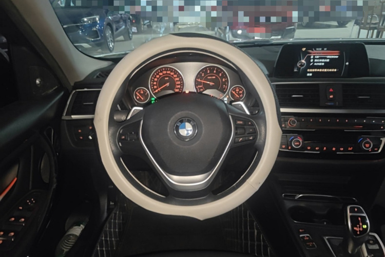 BMW 3 Series 2017 #11 BMW 3 Series 2017 صورة سيارة #11