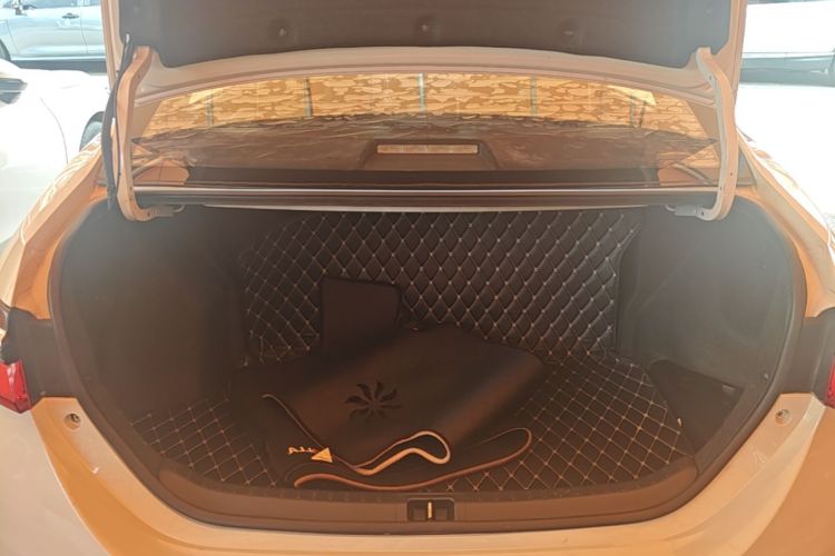 Toyota Corolla 2018 #19 Toyota Corolla 2018 car image #19
