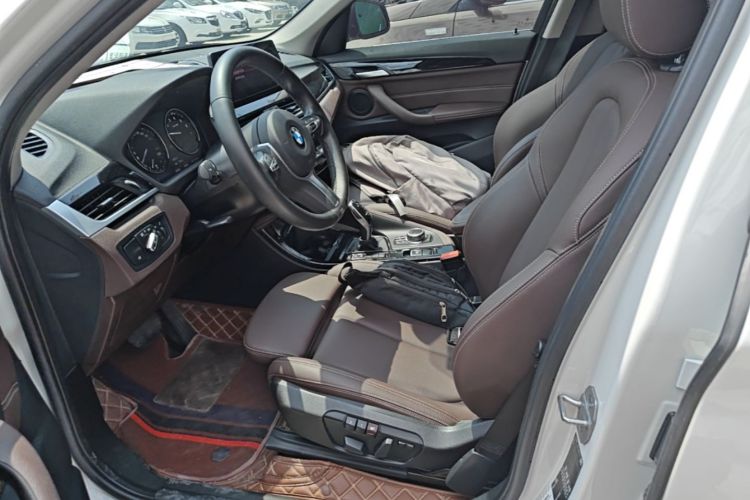 BMW X1 2020 car image #15