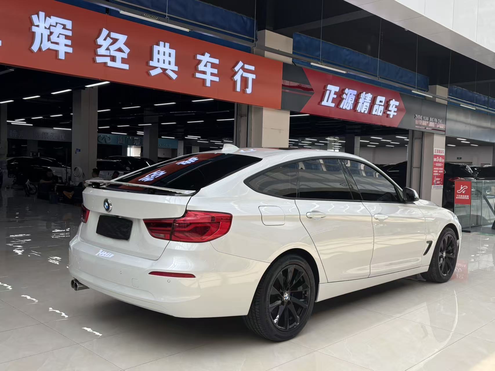 BMW 3 Series GT 2019 car image #7