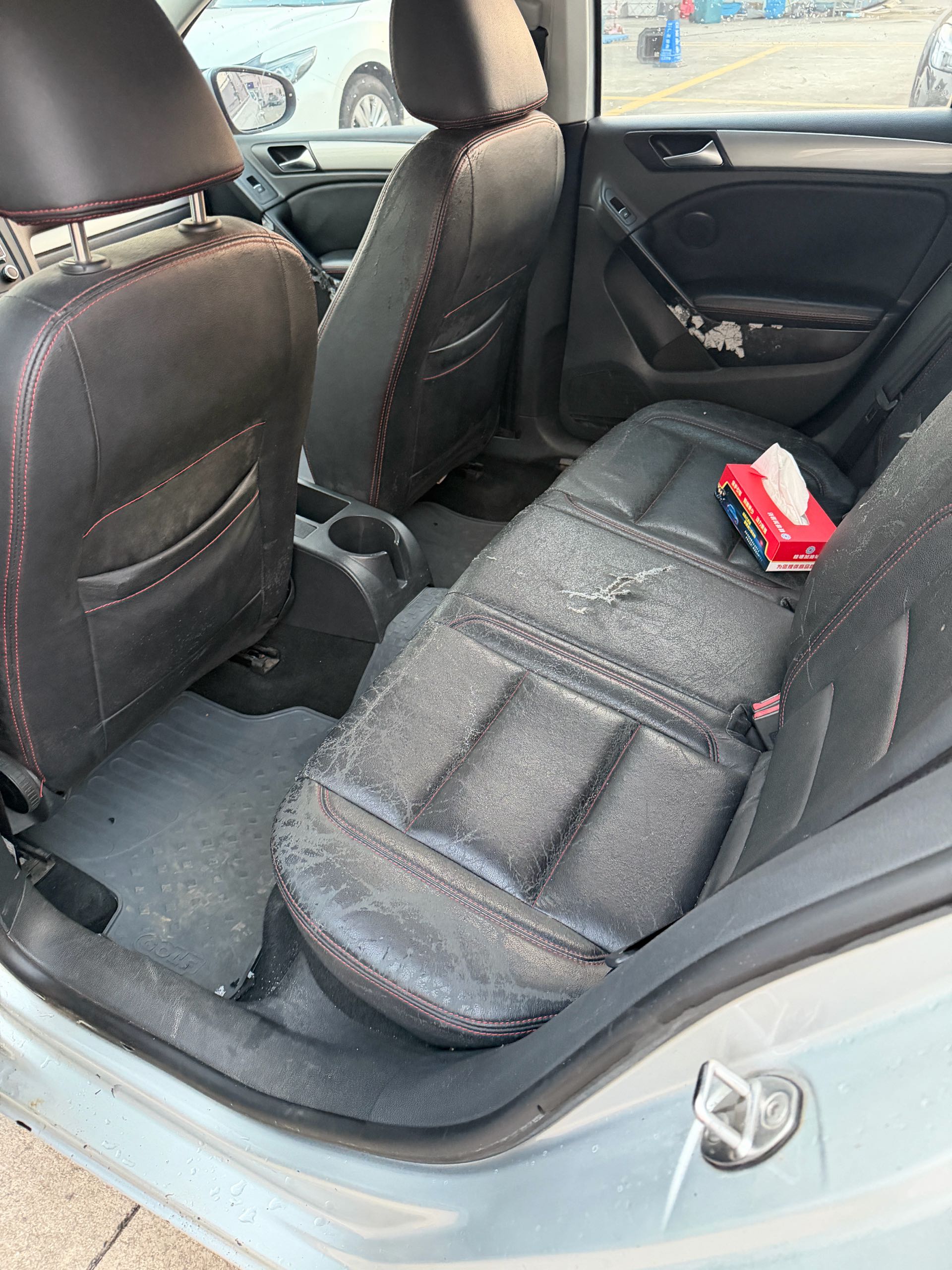 Volkswagen Golf 2011 #4 Volkswagen Golf 2011 صورة سيارة #4