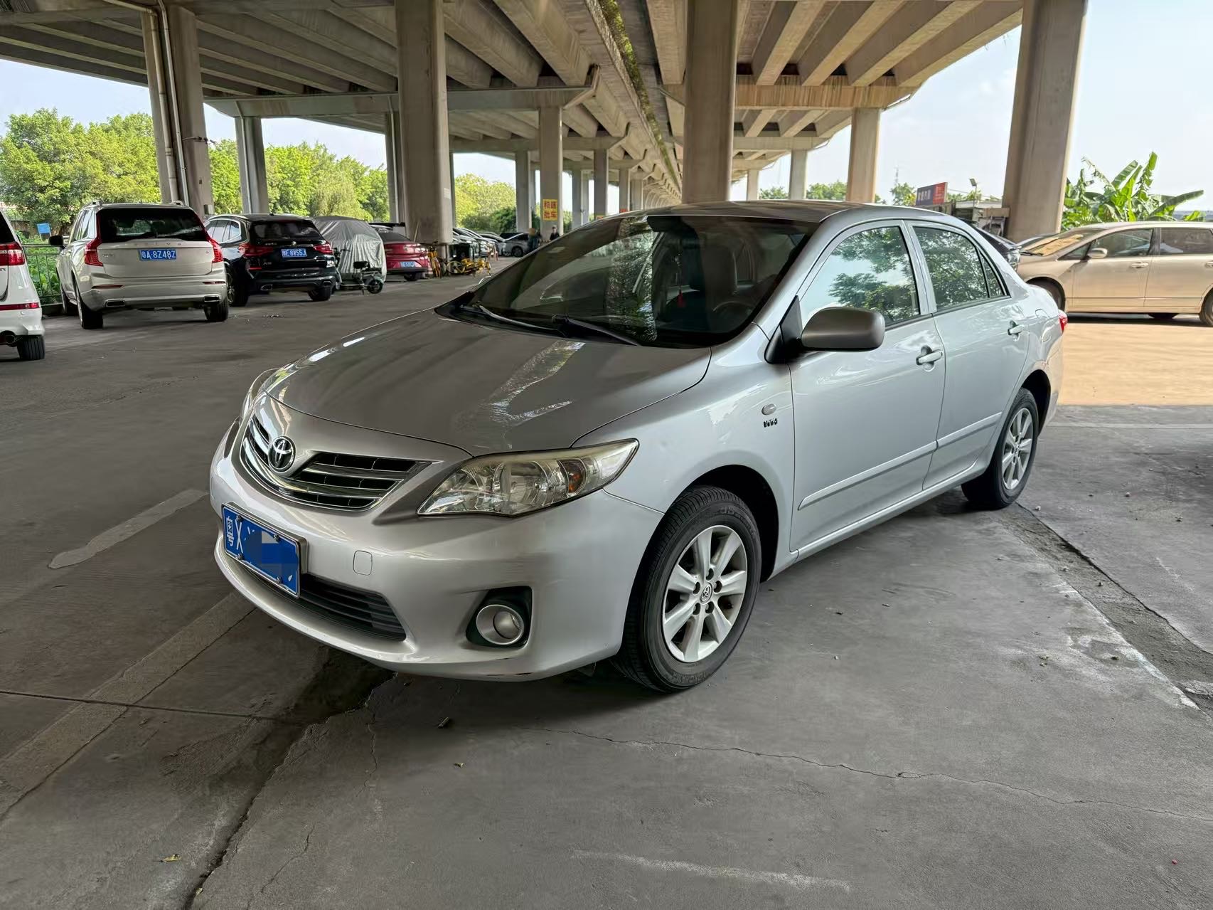 Toyota Corolla 2013 Toyota Corolla 2013 car image