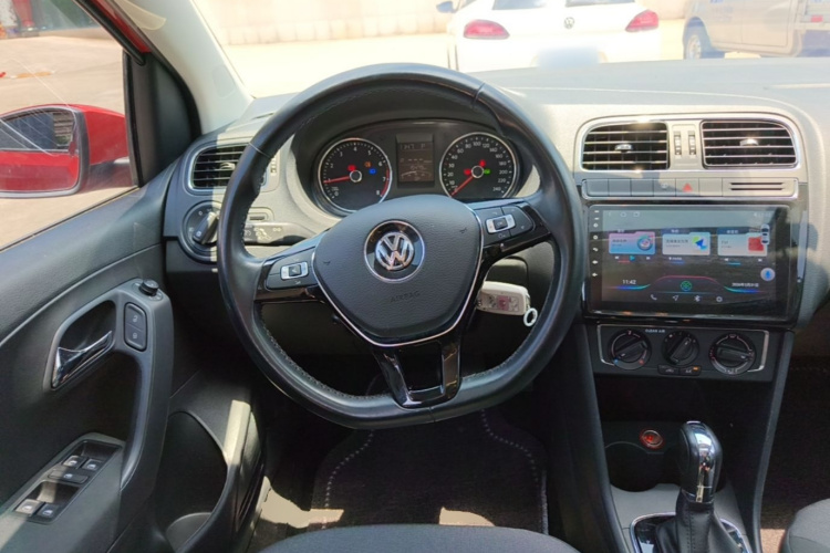 Volkswagen Polo 2016 #11 Volkswagen Polo 2016 изображение автомобиля #11