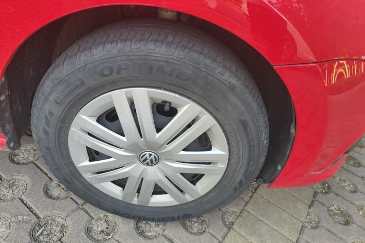 Volkswagen Polo 2018 car image #9