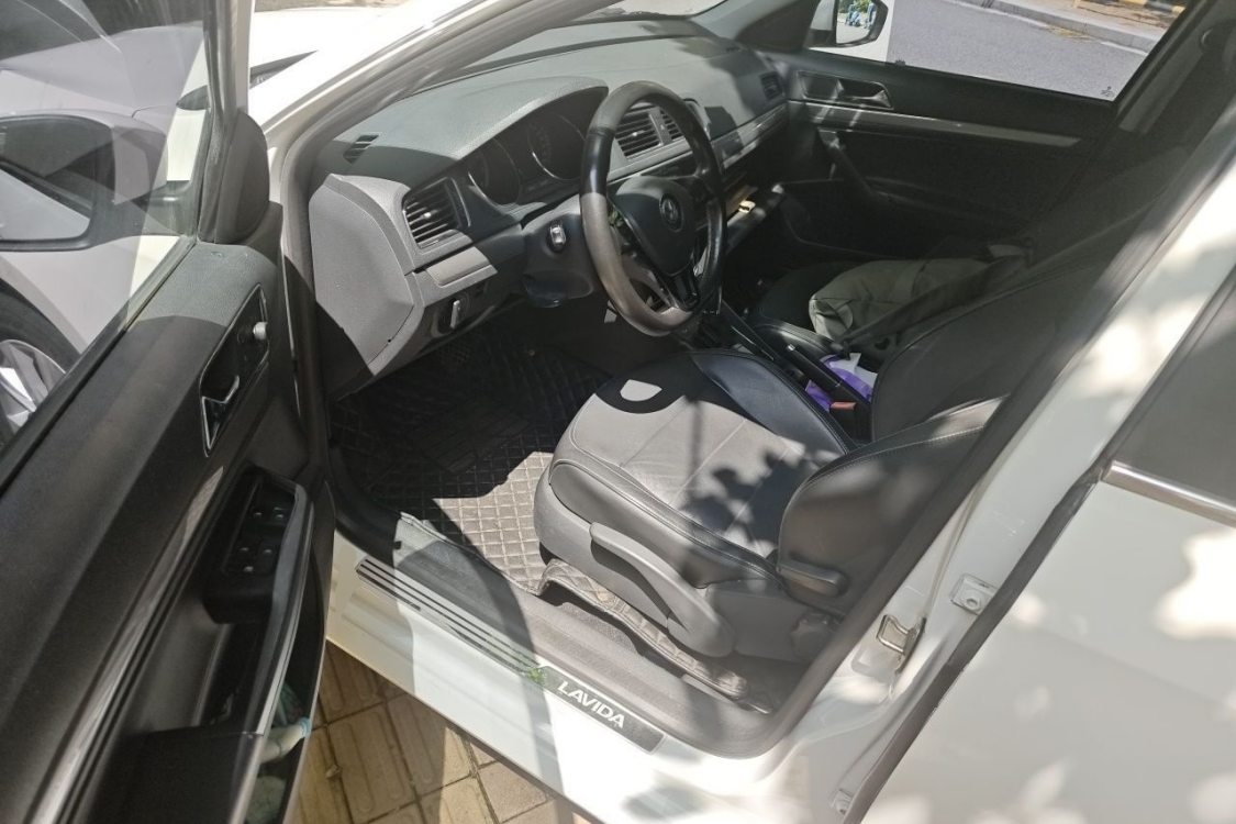 Volkswagen Lavida 2016 car image #18