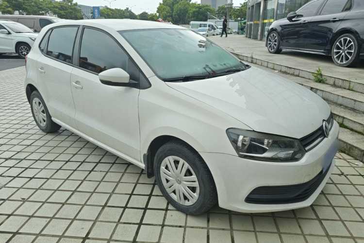 Volkswagen Polo 2014 #4 Volkswagen Polo 2014 car image #4