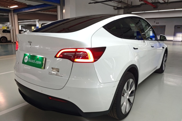 Tesla Model Y 2023 #7 Tesla Model Y 2023 car image #7