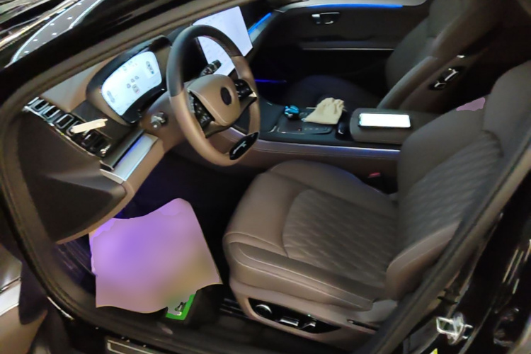 BYD Han 2024 car image #15