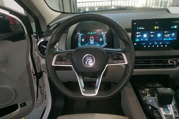 BYD Yuan Pro 2024 صورة سيارة #11